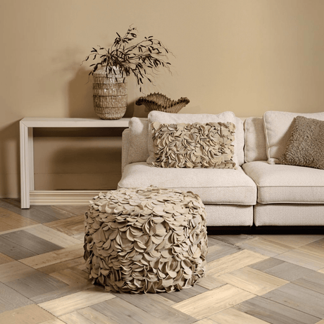 PTMD | Nevo Poef | Cream Suede Leer - PTMD - Woonboutique